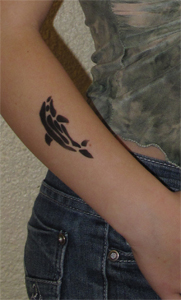 Airbrush-Tattoo-Delphin Airbrush-Tattoo-Delphin