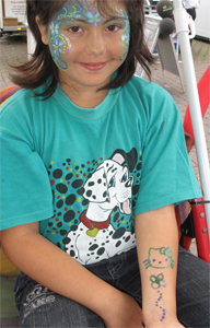 Glitzer-Tattoos-Girls-Hello-Kitty-Style