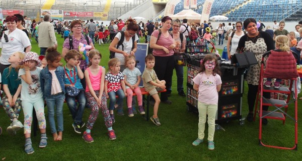 Kinderschminken-Festival-4-Familiy-Frankfurt-Stadion