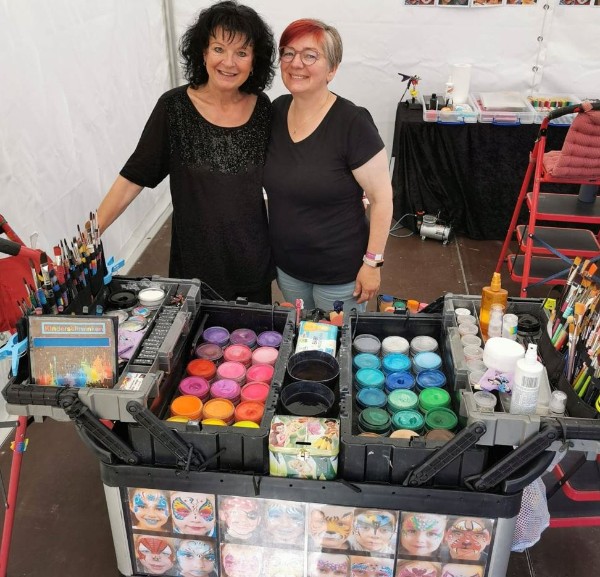 Kinderschminken-Wiesbaden-Sommerfest Kinderschminken-Wiesbaden-Sommerfest