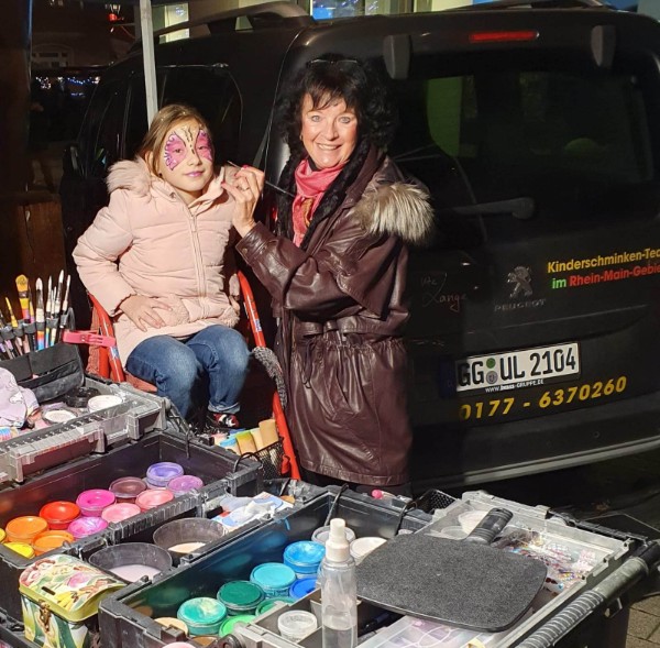 Kinderschminken-Weihnachtsmarkt-Oberursel Kinderschminken-Weihnachtsmarkt-Oberursel